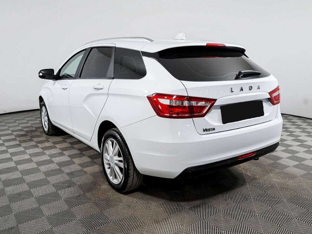 Lada (ВАЗ) Vesta с пробегом — 2018 год. Фото: #6