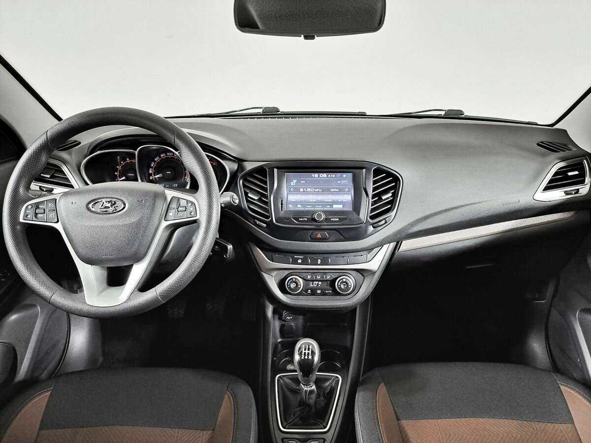 Lada (ВАЗ) Vesta с пробегом — 2018 год. Фото: #11