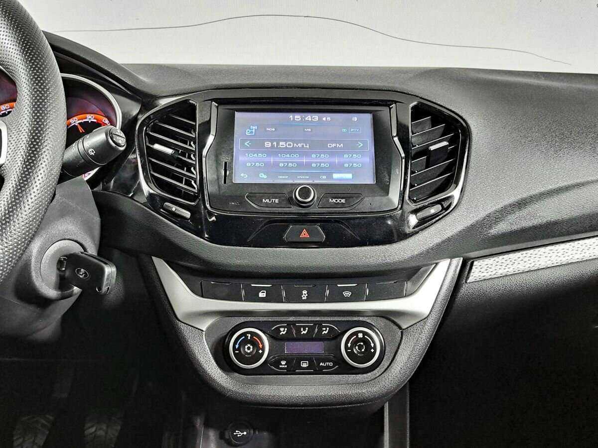 Lada (ВАЗ) Vesta с пробегом — 2019 год. Фото: #12