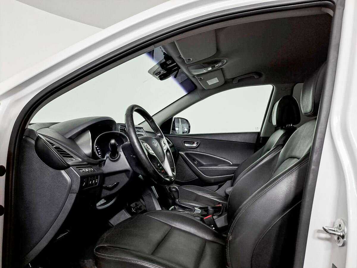 Hyundai Santa Fe с пробегом — 2017 год. Фото: #13