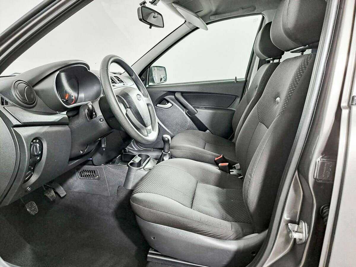 Lada (ВАЗ) Kalina с пробегом — 2014 год. Фото: #11