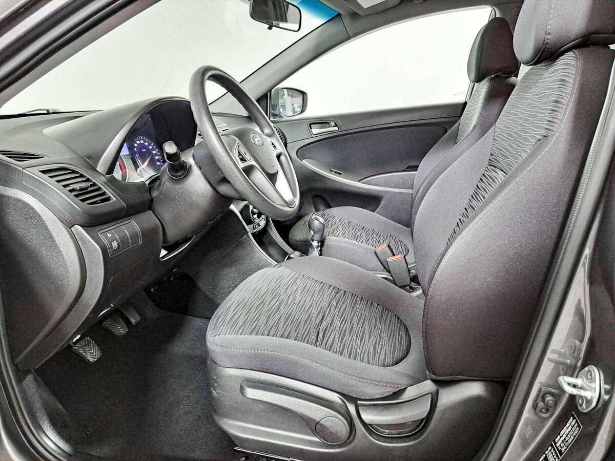 Hyundai Solaris с пробегом — 2016 год. Фото: #15