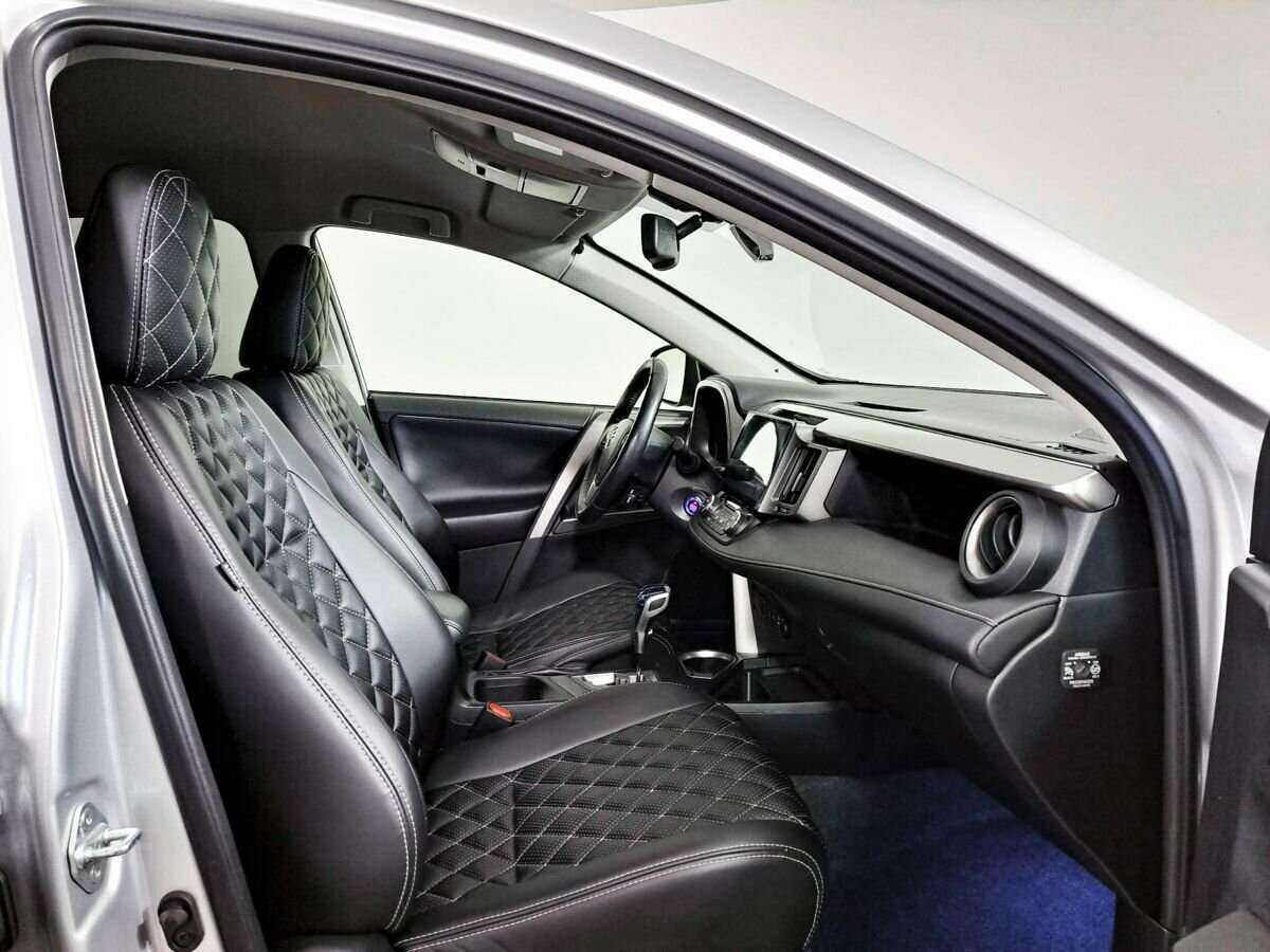 Toyota RAV4 с пробегом — 2015 год. Фото: #5