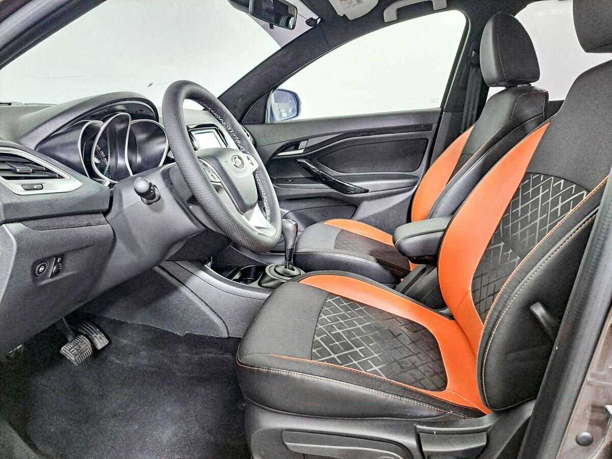 Lada (ВАЗ) Vesta с пробегом — 2017 год. Фото: #12