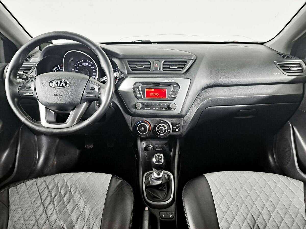 Kia Rio с пробегом — 2014 год. Фото: #9