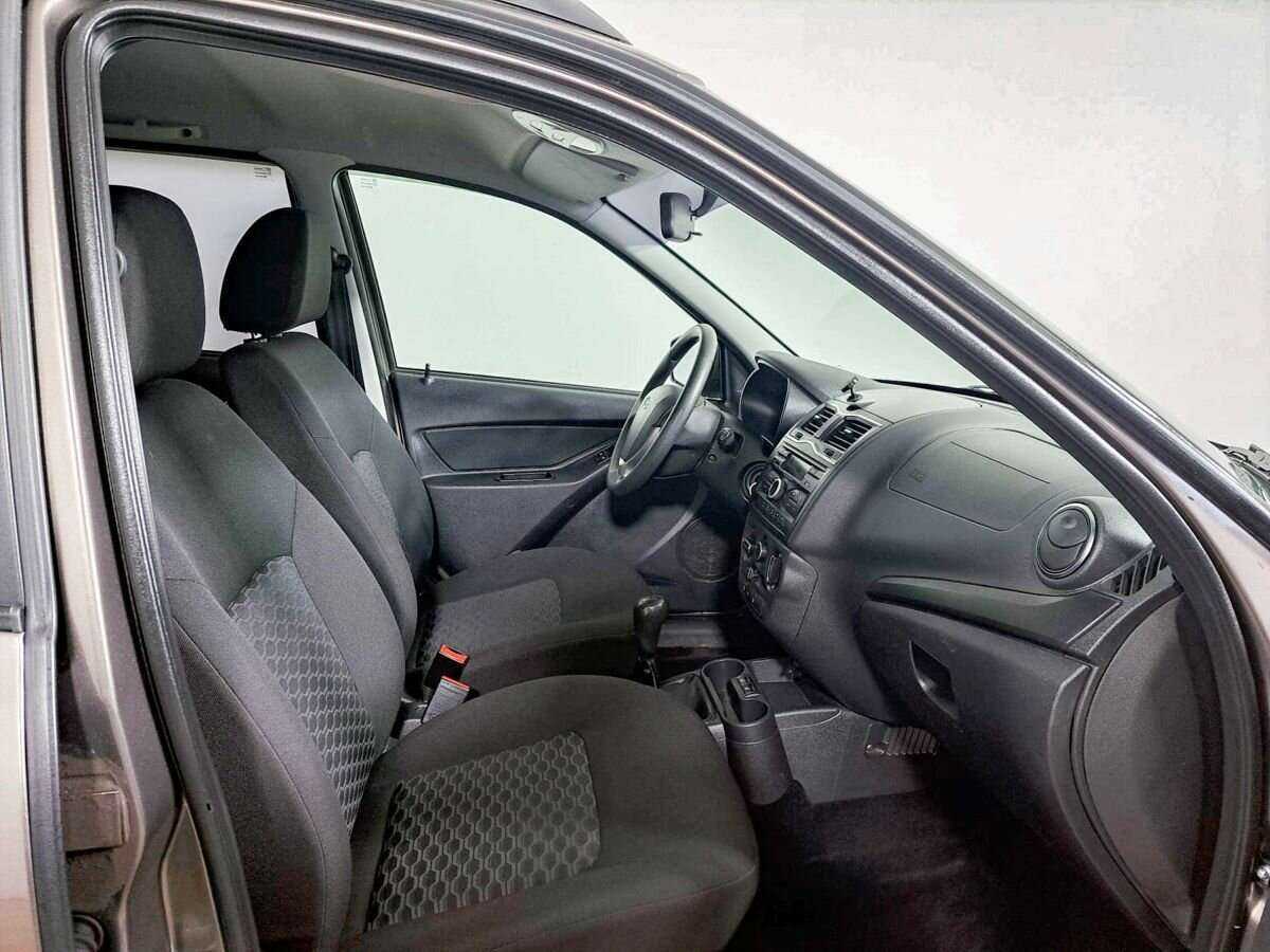 Lada (ВАЗ) Granta с пробегом — 2019 год. Фото: #8