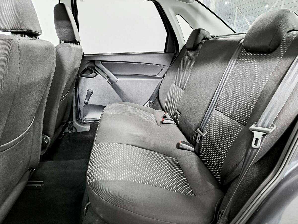 Lada (ВАЗ) Granta с пробегом — 2017 год. Фото: #7