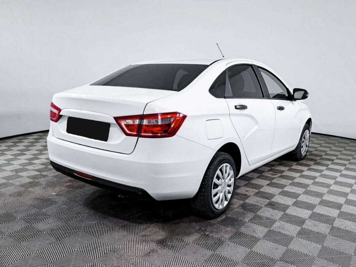 Lada (ВАЗ) Vesta с пробегом — 2021 год. Фото: #3