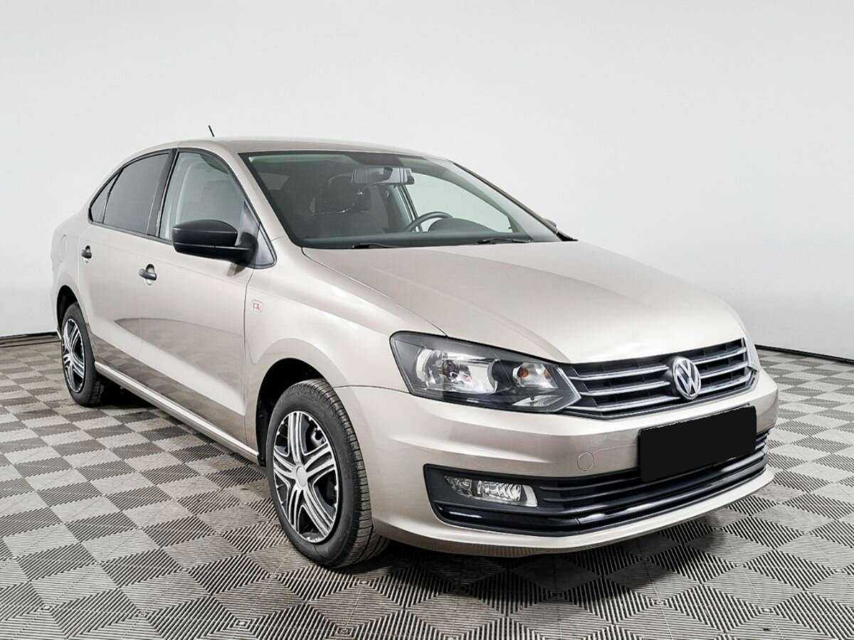 Volkswagen Polo с пробегом — 2018 год. Фото: #2