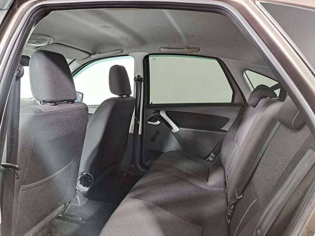 Lada (ВАЗ) Granta с пробегом — 2017 год. Фото: #10