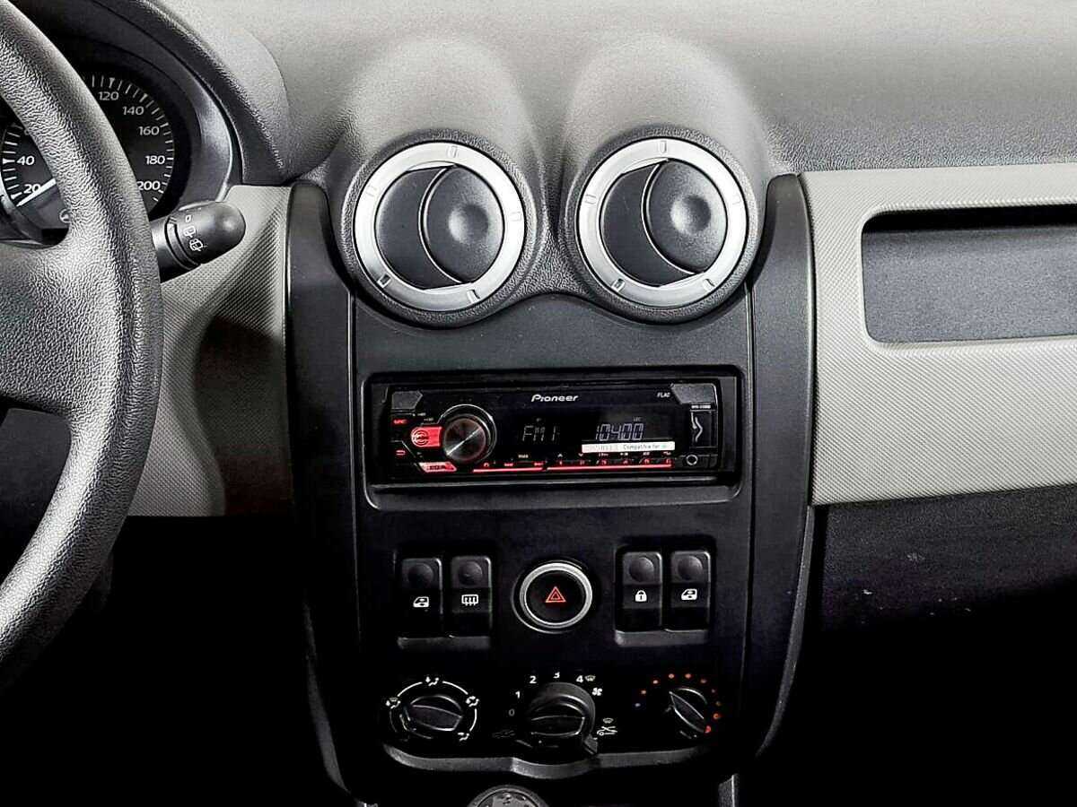 Lada (ВАЗ) Largus с пробегом — 2019 год. Фото: #12