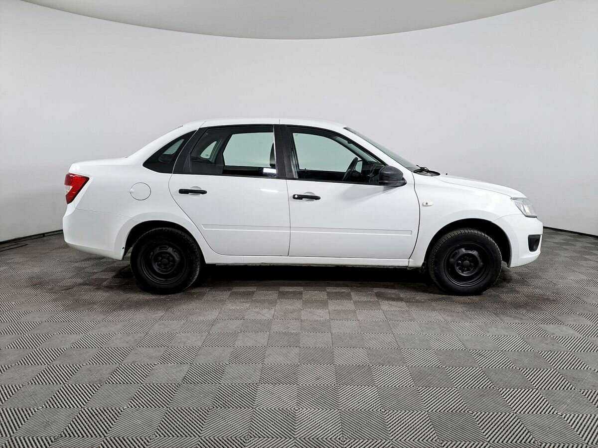 Lada (ВАЗ) Granta с пробегом — 2017 год. Фото: #3