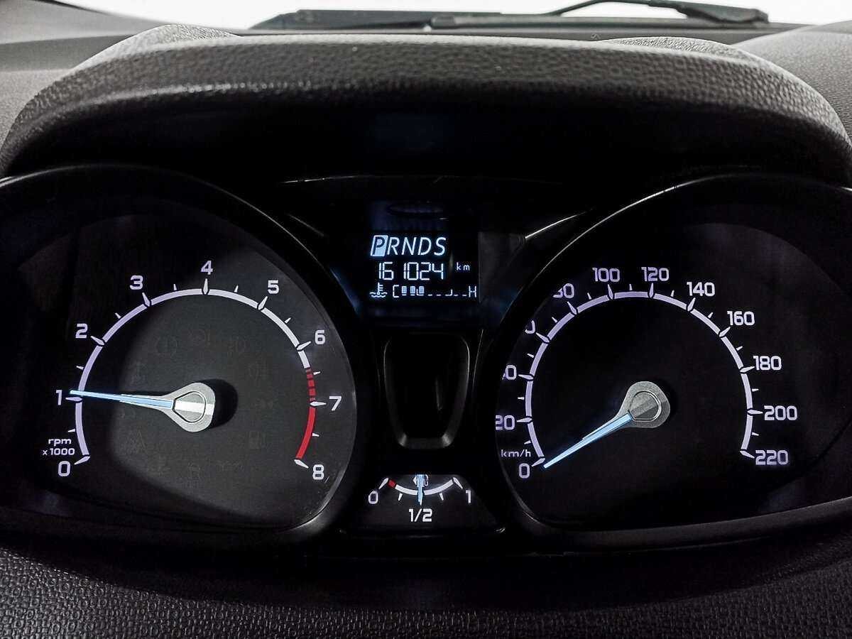 Ford EcoSport с пробегом — 2015 год. Фото: #8