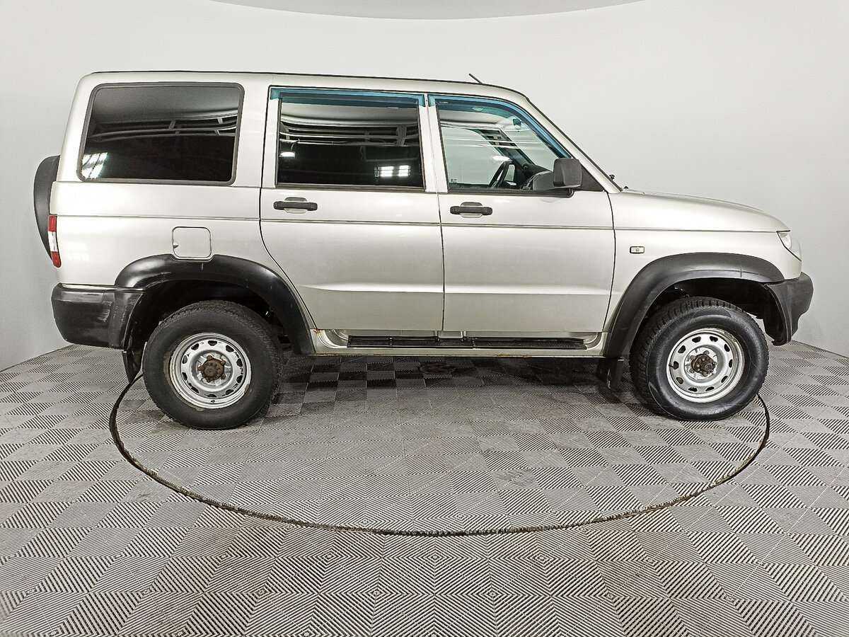 УАЗ Patriot с пробегом — 2014 год. Фото: #3