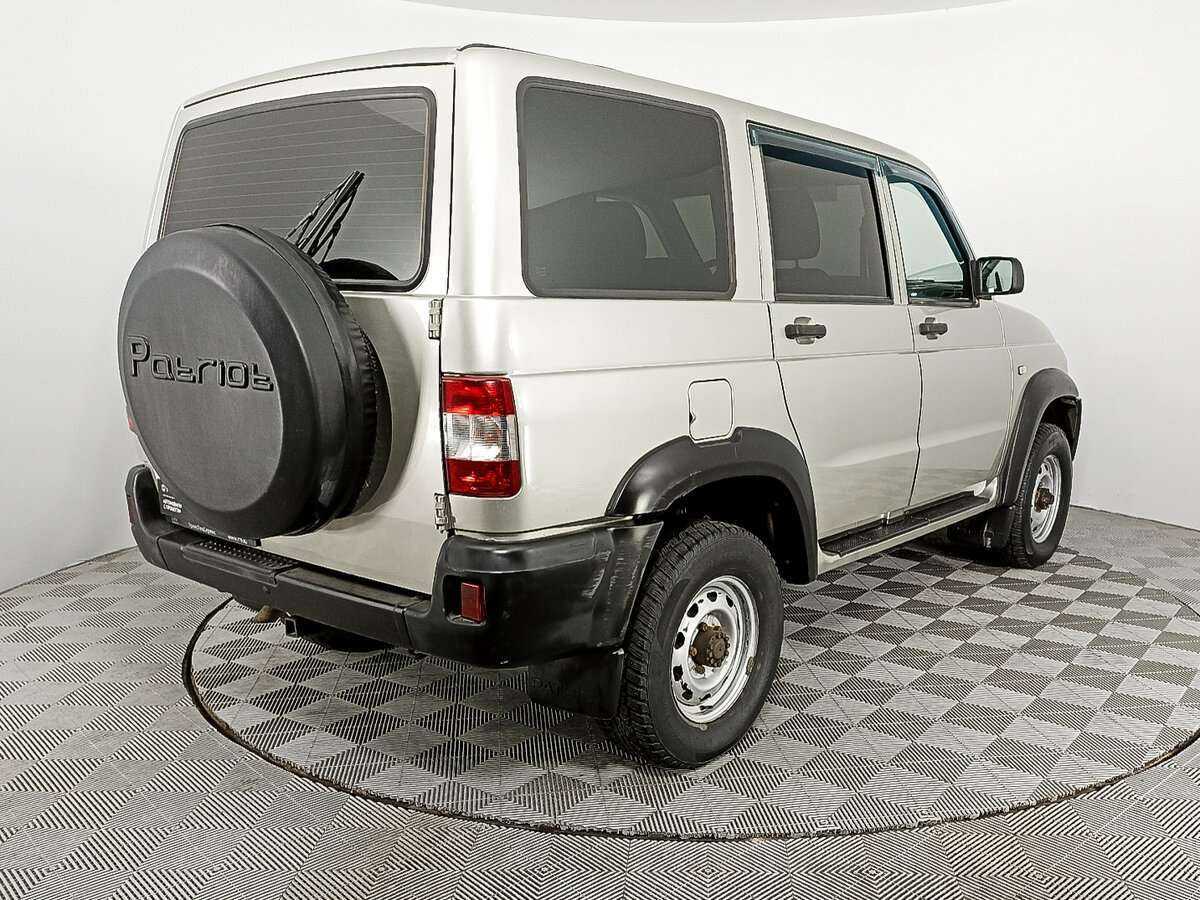 УАЗ Patriot с пробегом — 2014 год. Фото: #4