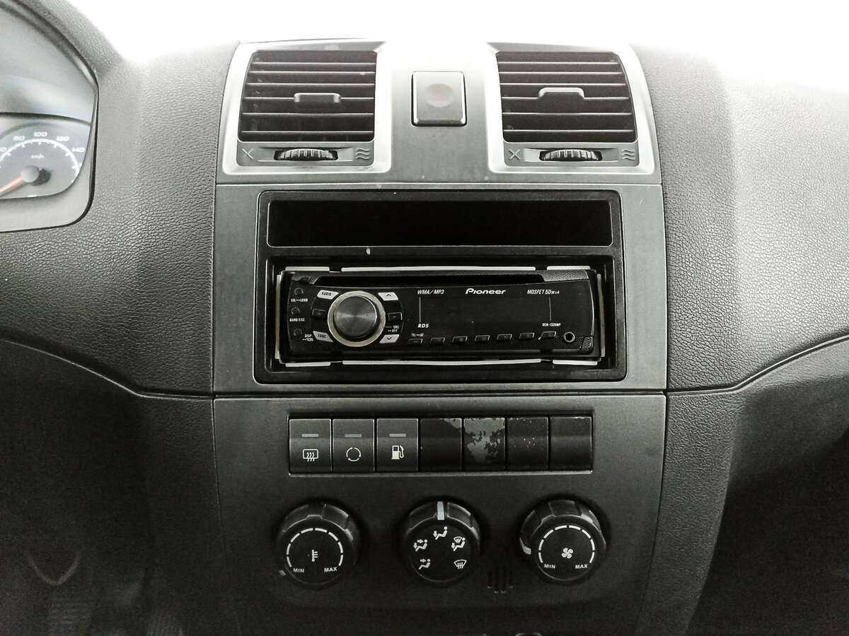 УАЗ Patriot с пробегом — 2014 год. Фото: #11