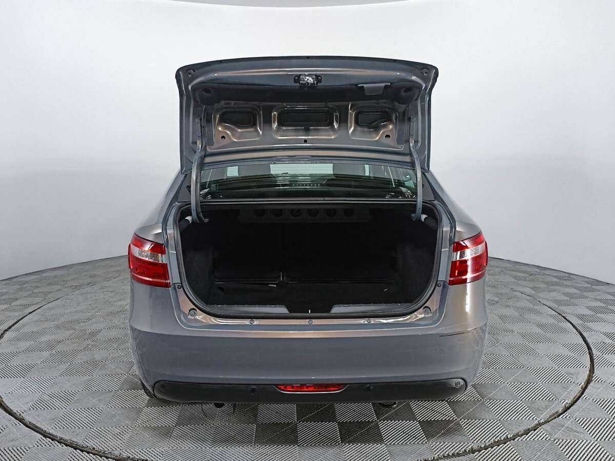 Lada (ВАЗ) Vesta с пробегом — 2020 год. Фото: #9