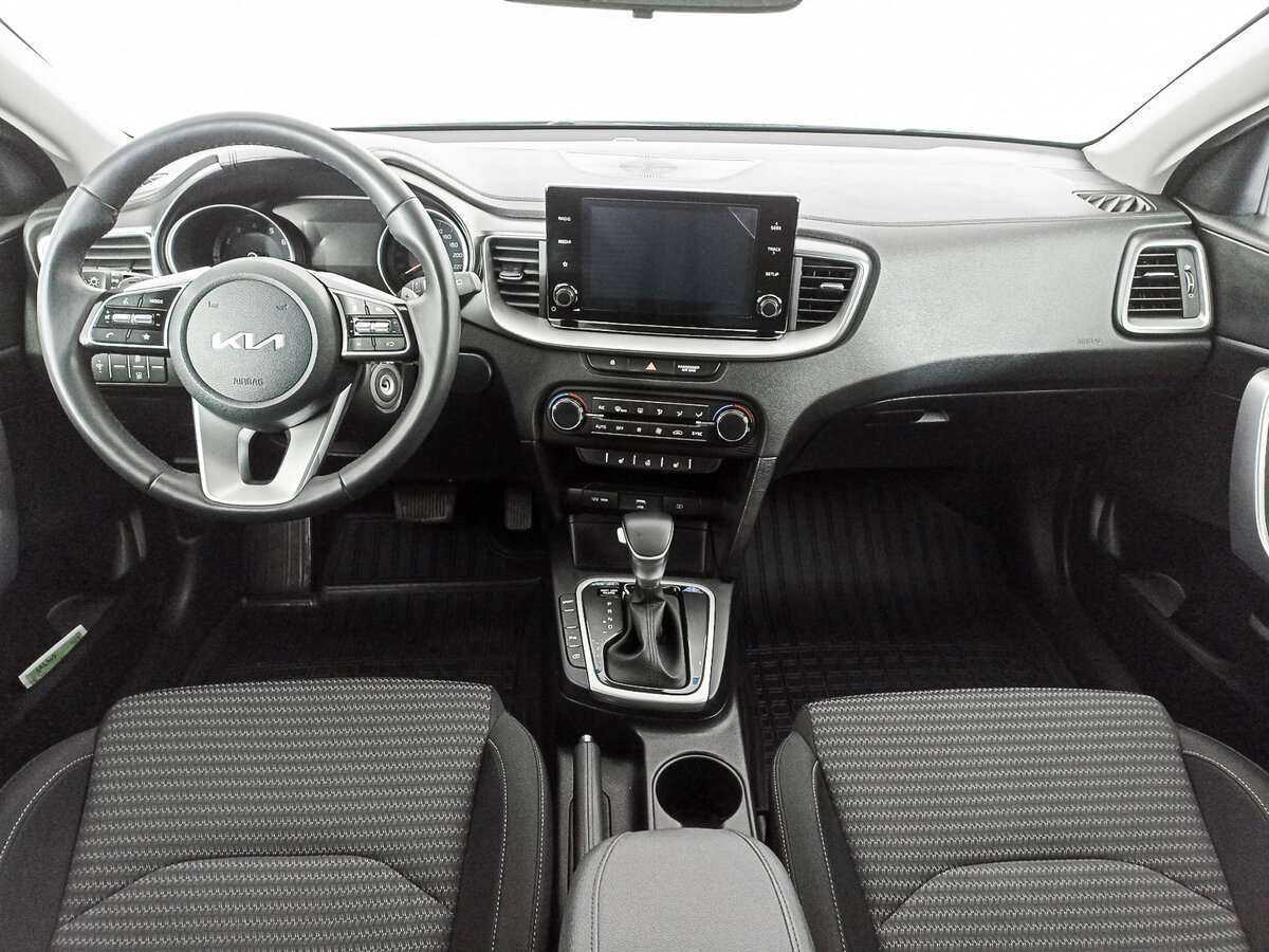 Kia Ceed с пробегом — 2022 год. Фото: #11
