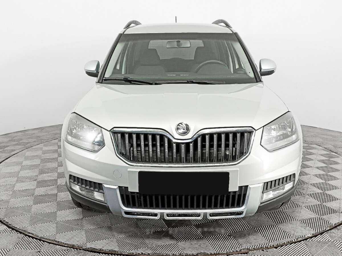 Skoda Yeti с пробегом — 2015 год. Фото: #1