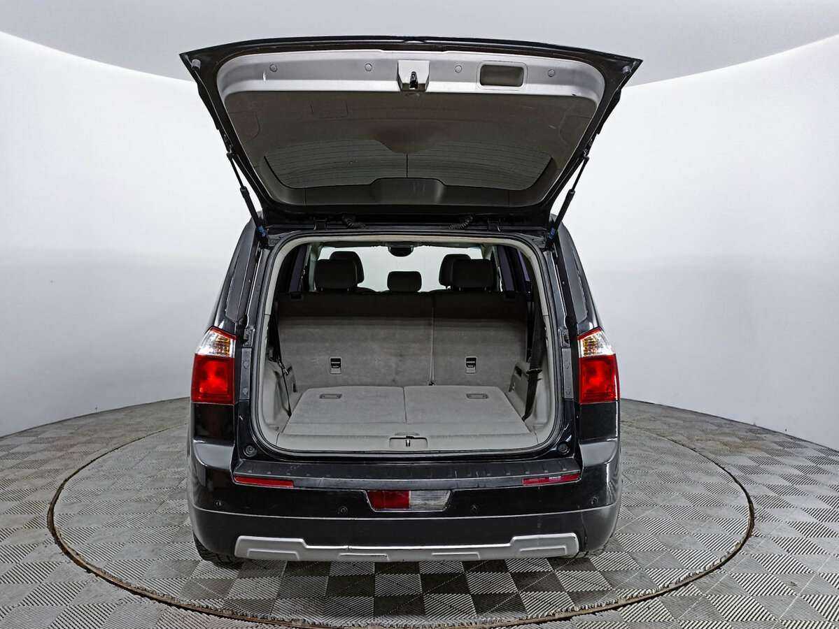 Chevrolet Orlando с пробегом — 2012 год. Фото: #9