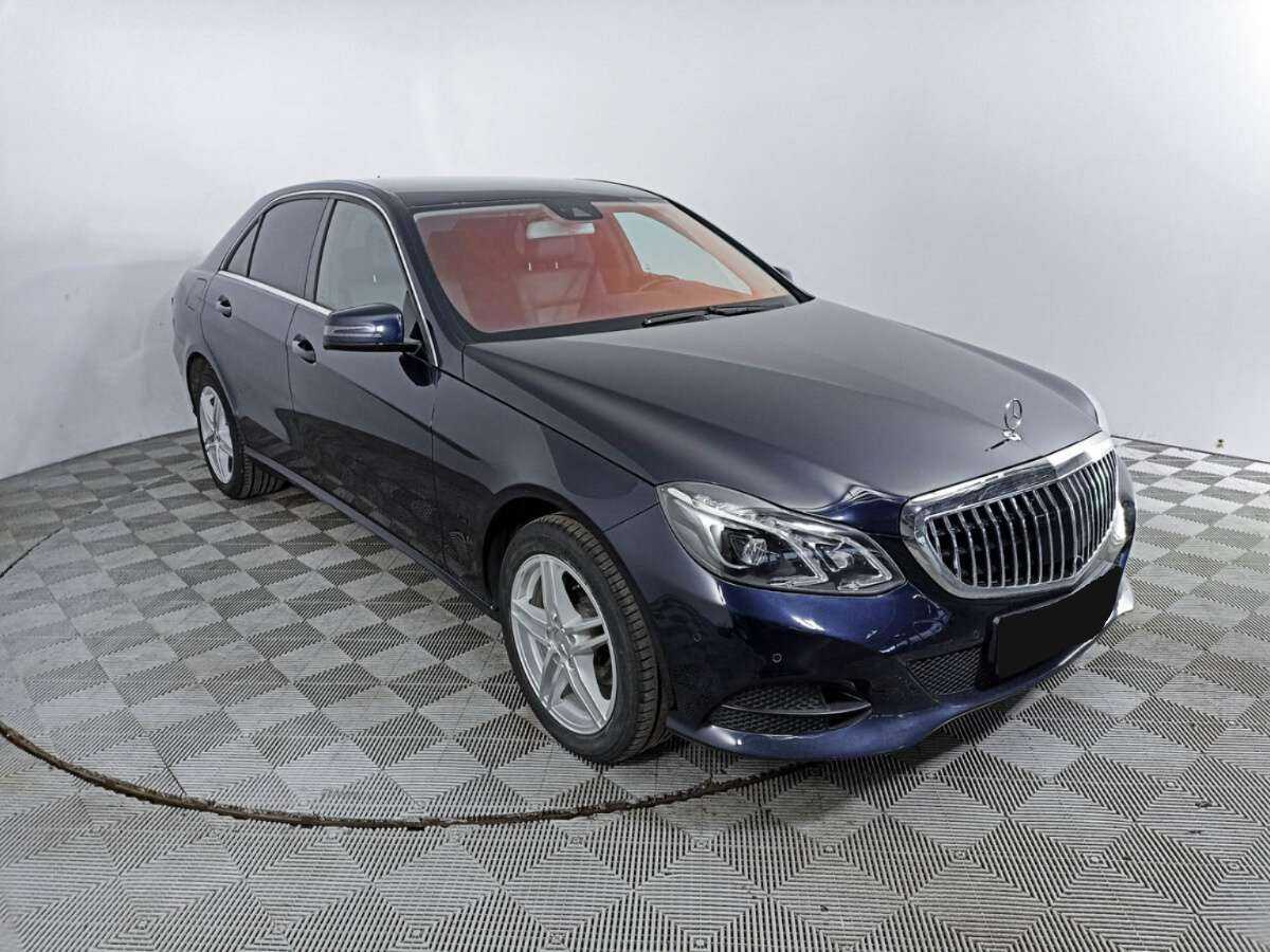 Mercedes-Benz E-Класс с пробегом — 2013 год. Фото: #2