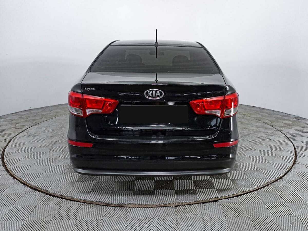 Kia Rio с пробегом — 2016 год. Фото: #5