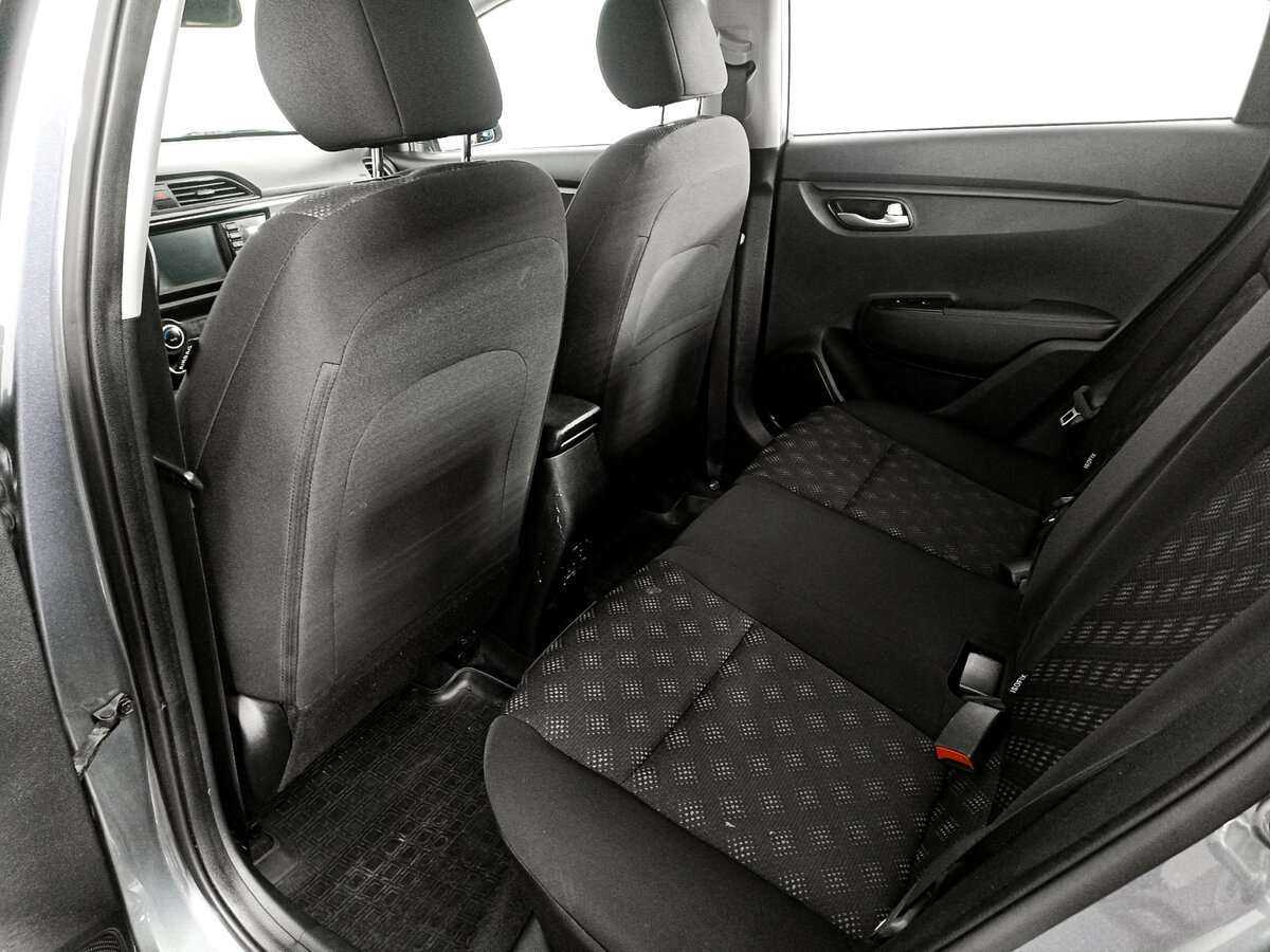 Kia Rio с пробегом — 2018 год. Фото: #9