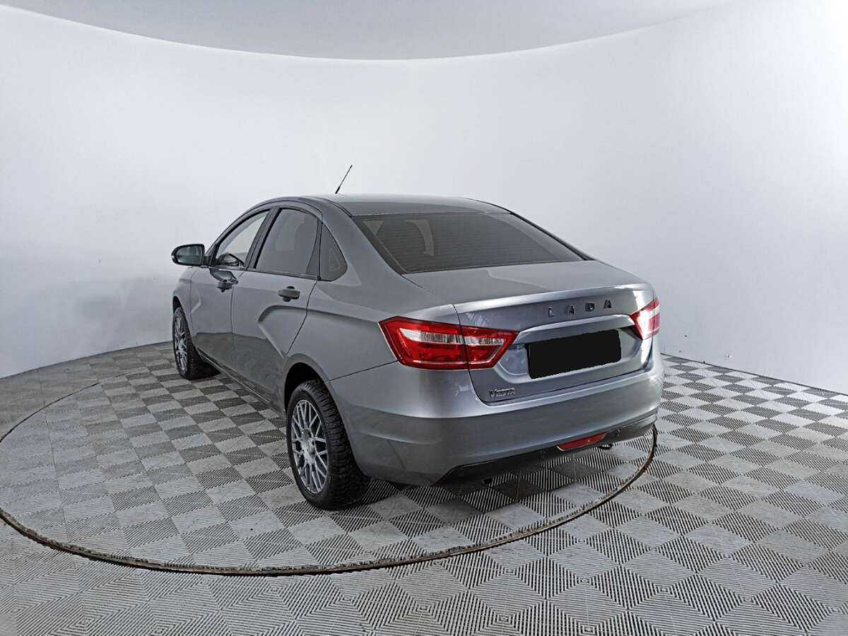 Lada (ВАЗ) Vesta с пробегом — 2018 год. Фото: #6