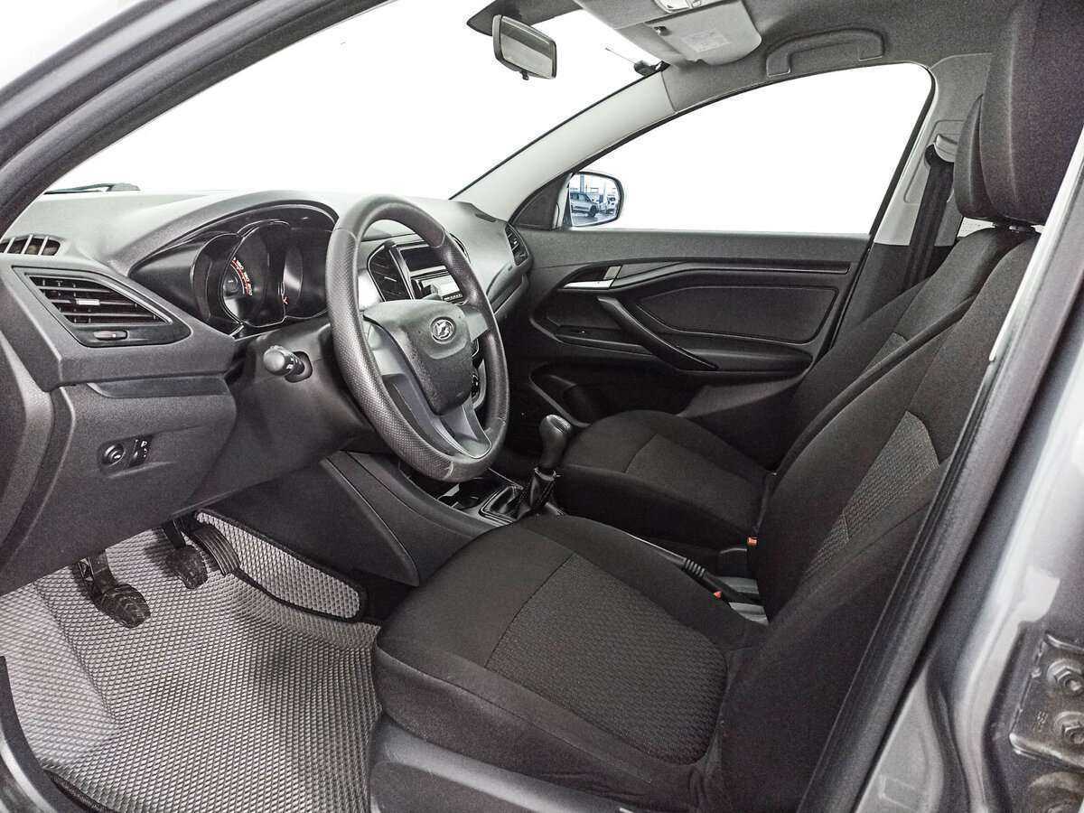 Lada (ВАЗ) Vesta с пробегом — 2018 год. Фото: #13