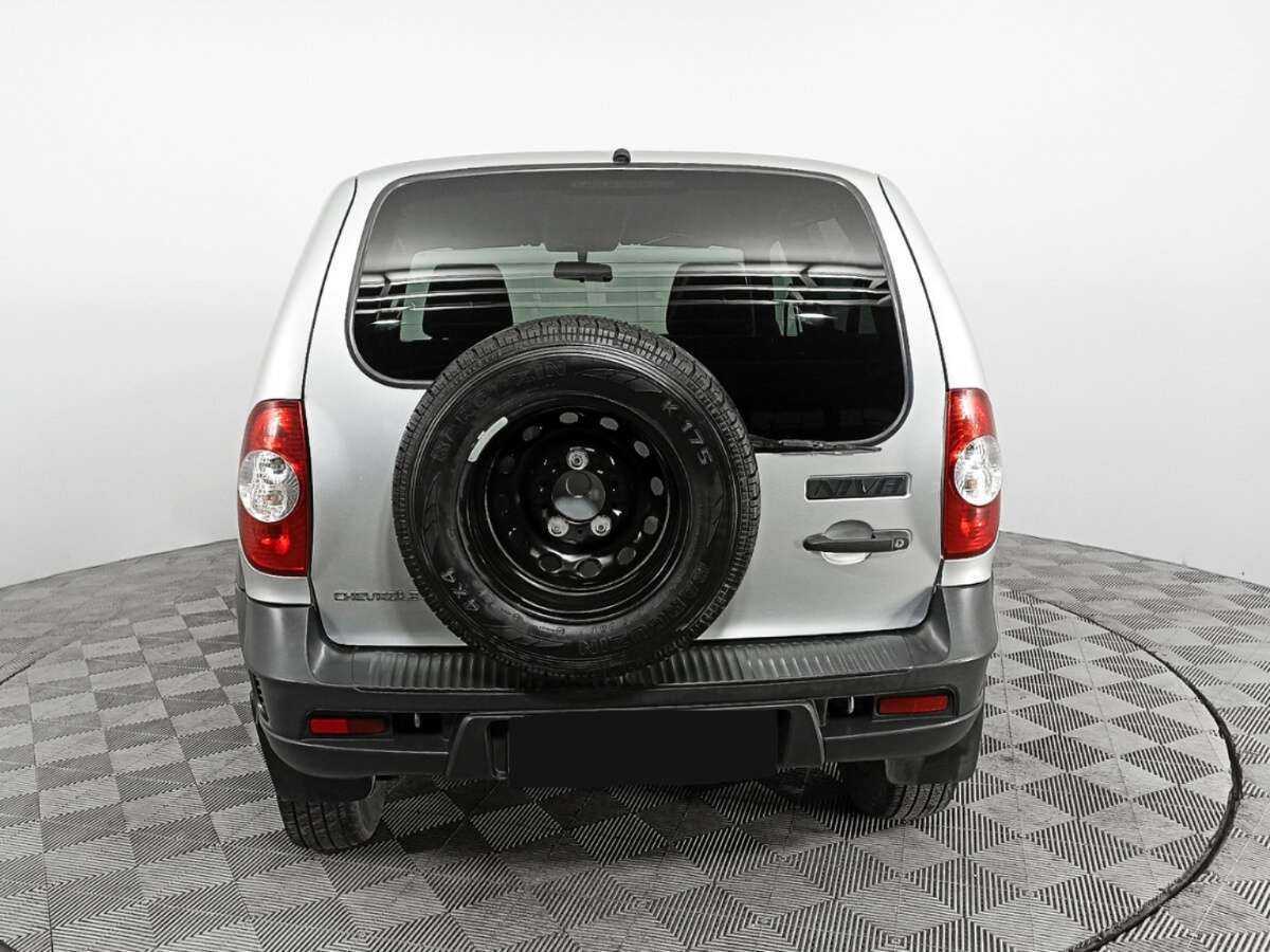 Chevrolet Niva с пробегом — 2017 год. Фото: #5