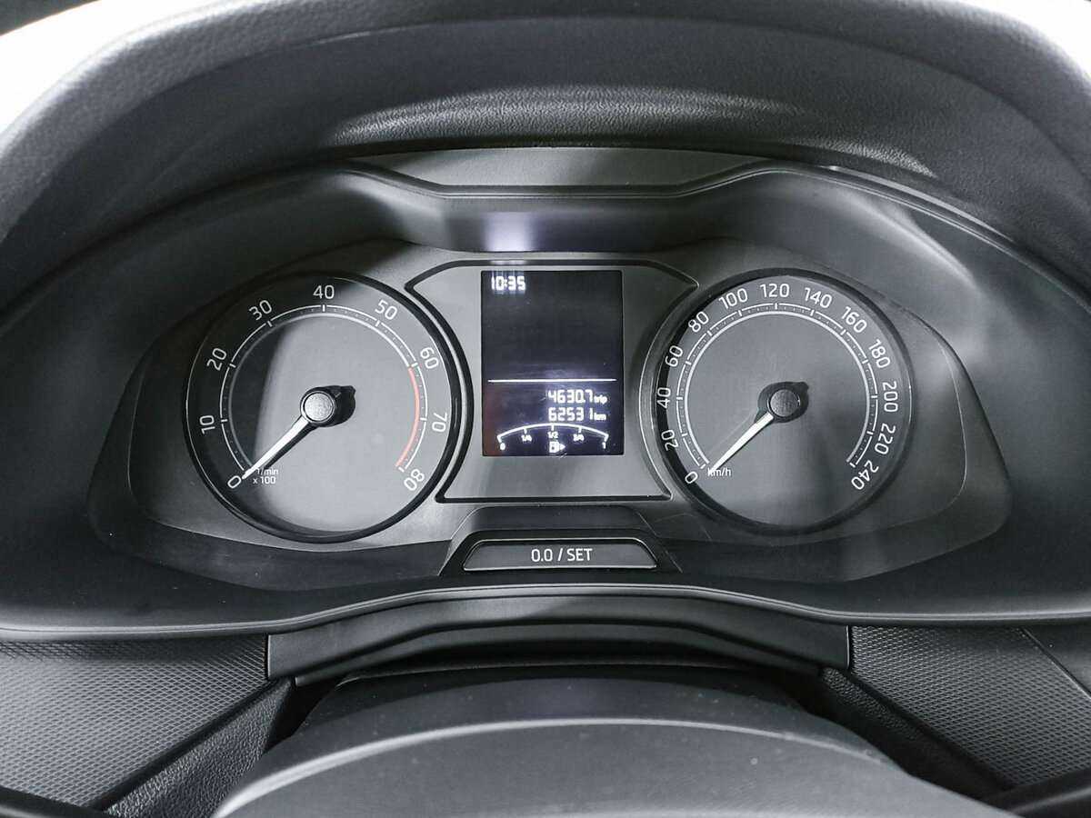 Skoda Rapid с пробегом — 2020 год. Фото: #10