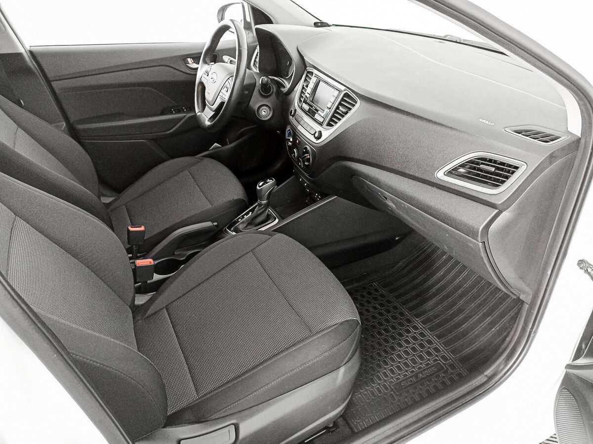 Hyundai Solaris с пробегом — 2017 год. Фото: #10