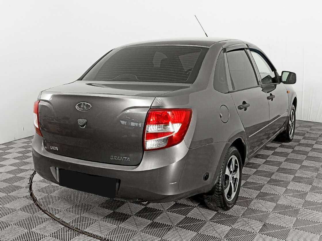 Lada (ВАЗ) Granta с пробегом — 2014 год. Фото: #3