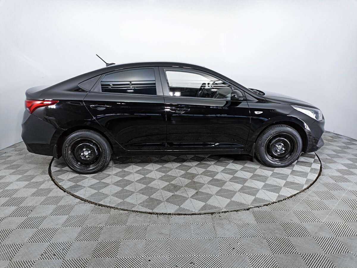 Hyundai Solaris с пробегом — 2018 год. Фото: #3