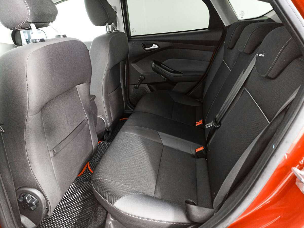 Ford Focus с пробегом — 2013 год. Фото: #9
