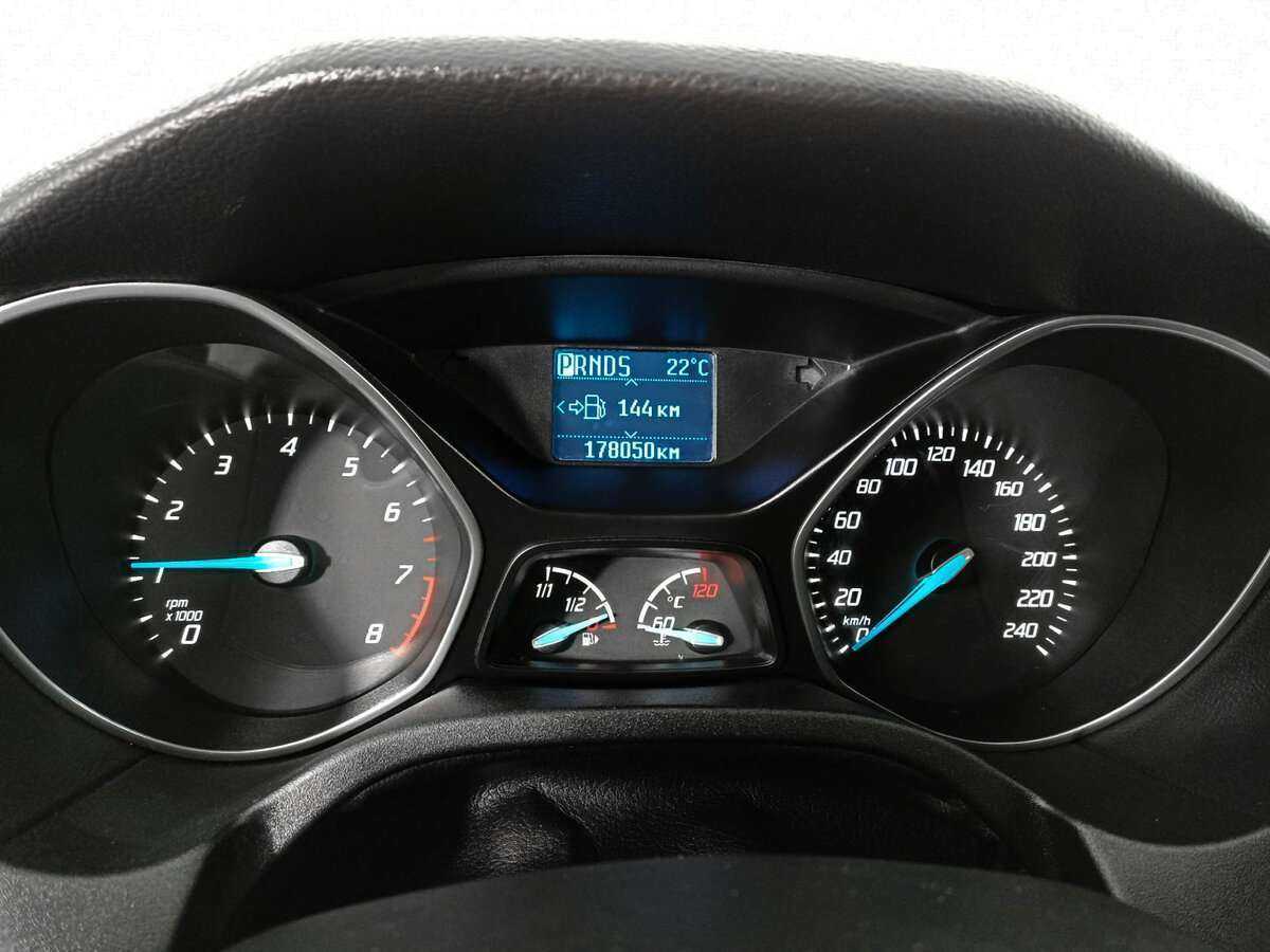 Ford Focus с пробегом — 2013 год. Фото: #10