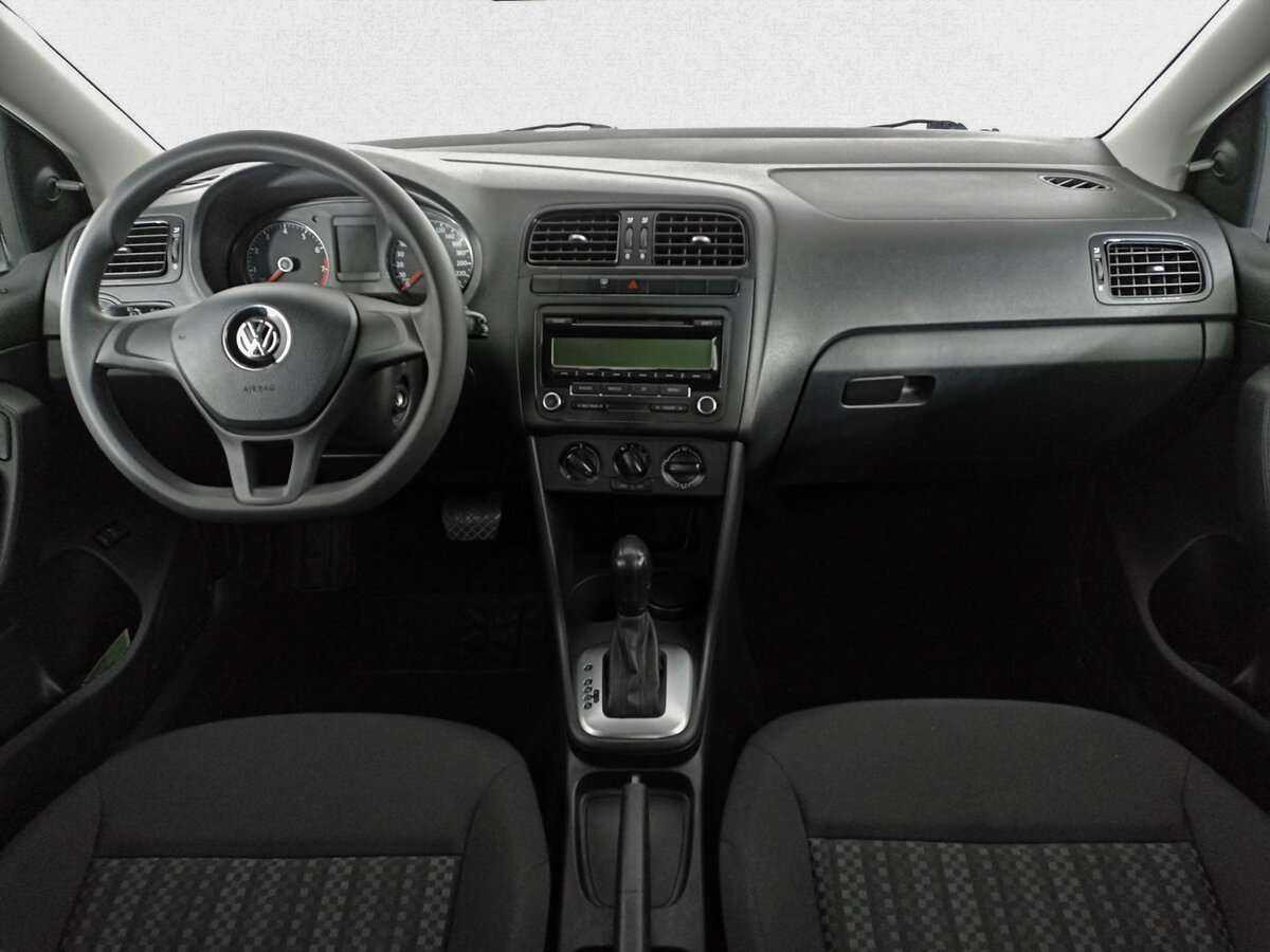 Volkswagen Polo с пробегом — 2017 год. Фото: #11