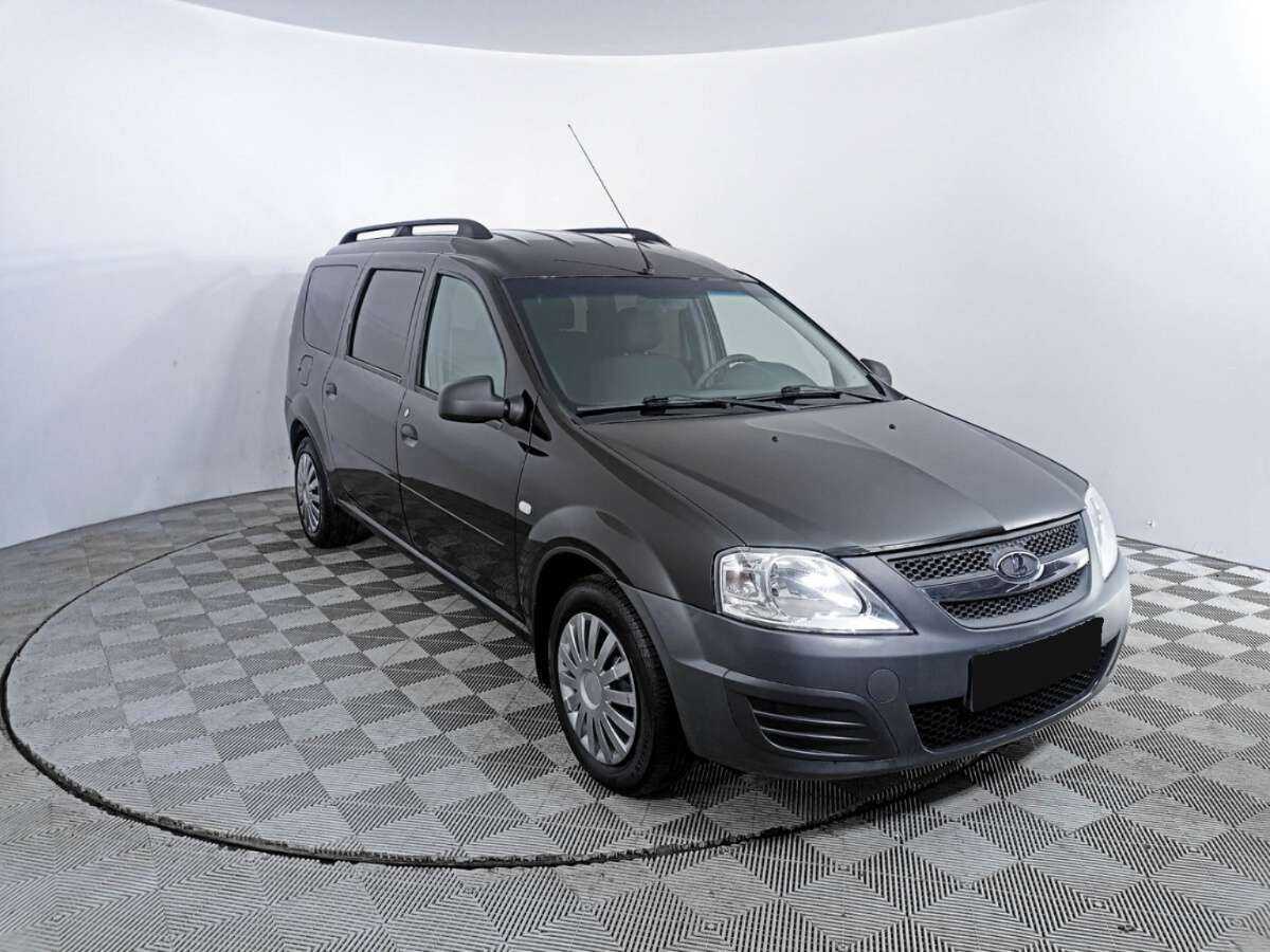 Lada (ВАЗ) Largus с пробегом — 2017 год. Фото: #2