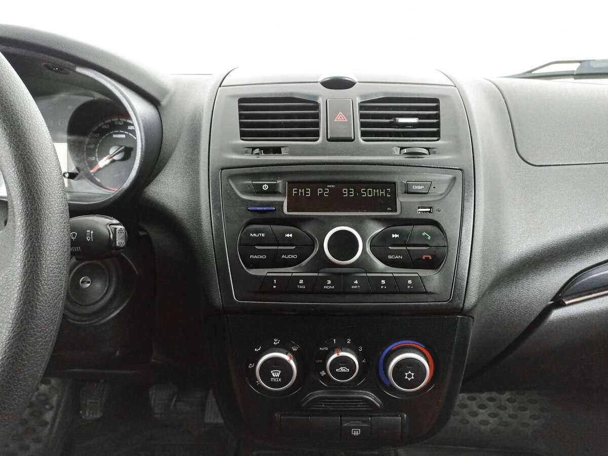 Lada (ВАЗ) Kalina с пробегом — 2016 год. Фото: #14