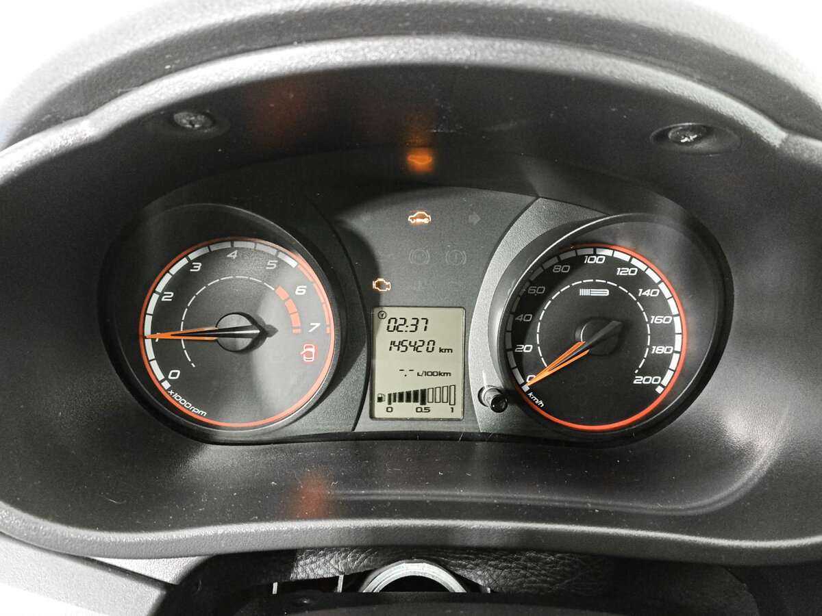 Lada (ВАЗ) Kalina с пробегом — 2014 год. Фото: #10