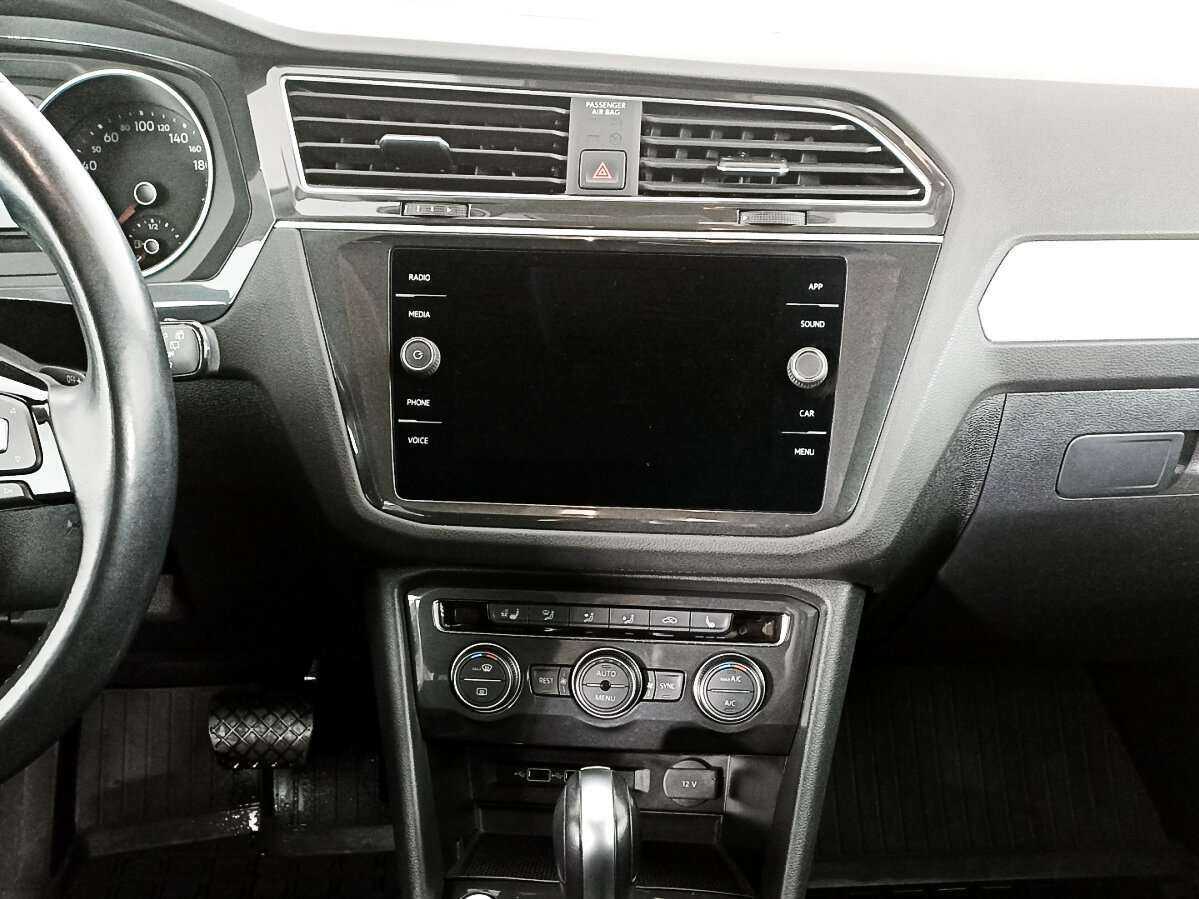 Volkswagen Tiguan с пробегом — 2020 год. Фото: #12