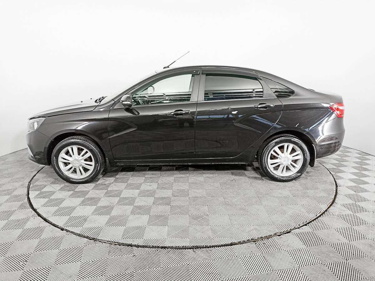 Lada (ВАЗ) Vesta с пробегом — 2015 год. Фото: #6