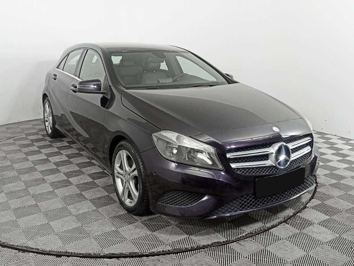 Mercedes-Benz A-Класс с пробегом — 2014 год. Фото: #2