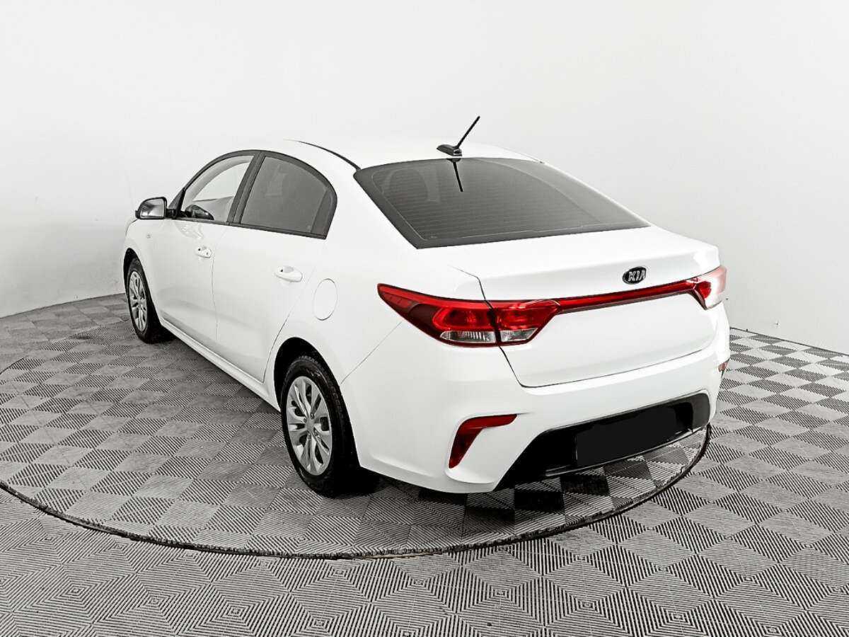Kia Rio с пробегом — 2020 год. Фото: #6
