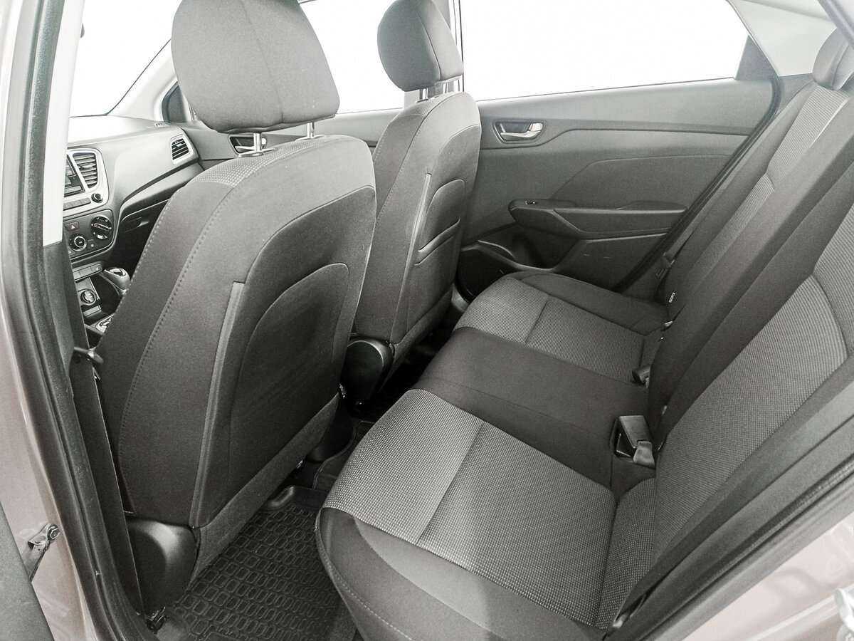 Hyundai Solaris с пробегом — 2020 год. Фото: #9