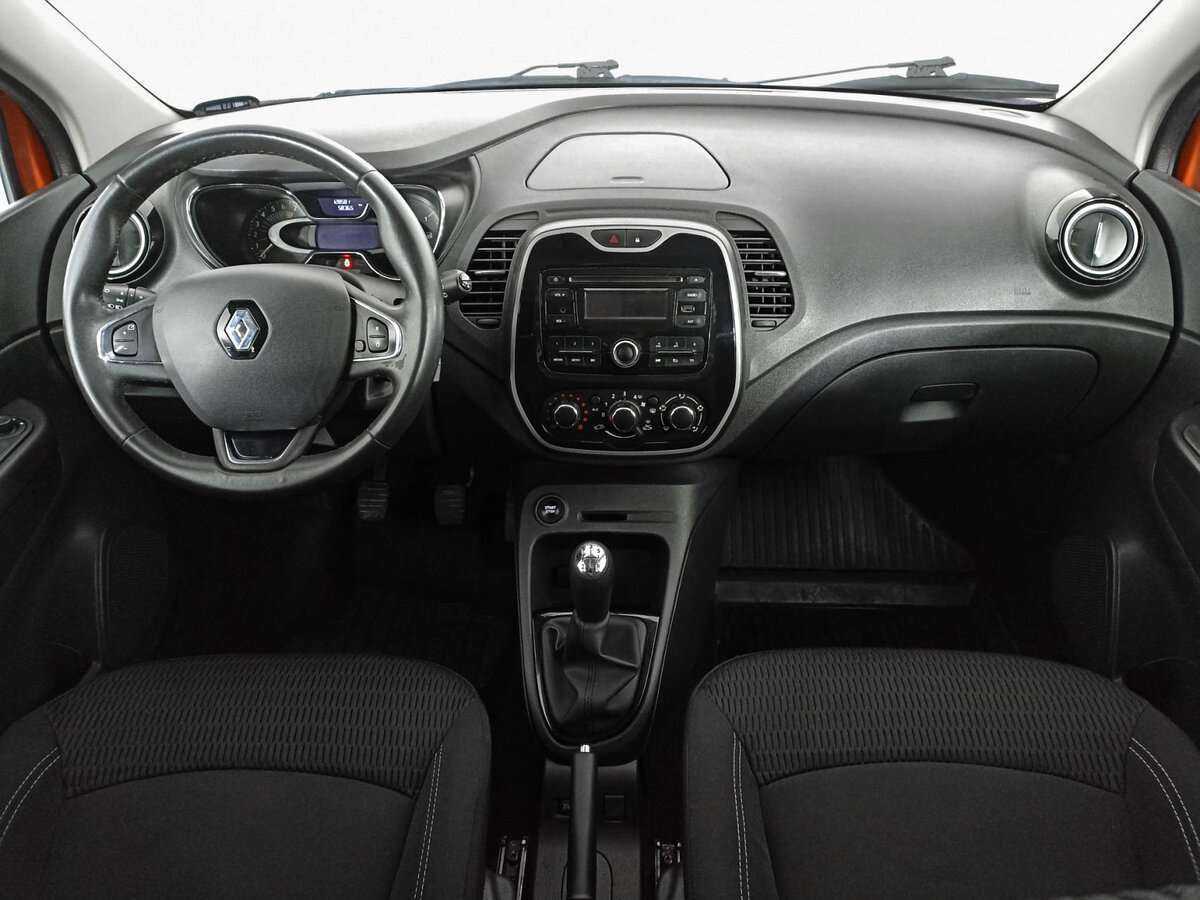 Renault Kaptur с пробегом — 2016 год. Фото: #11