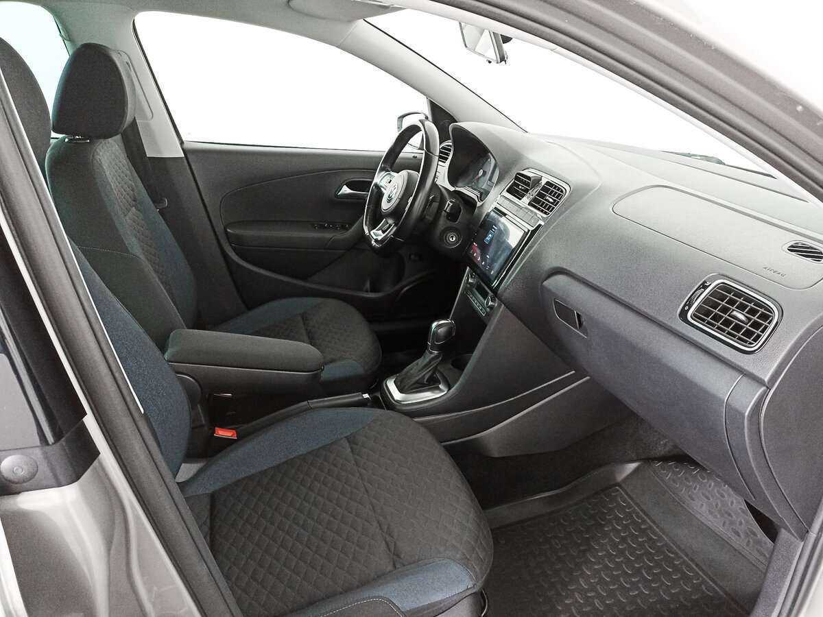 Volkswagen Polo с пробегом — 2019 год. Фото: #8