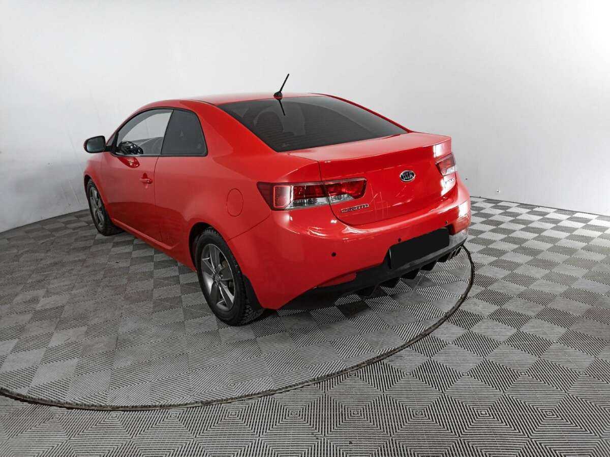 Kia Cerato с пробегом — 2012 год. Фото: #6