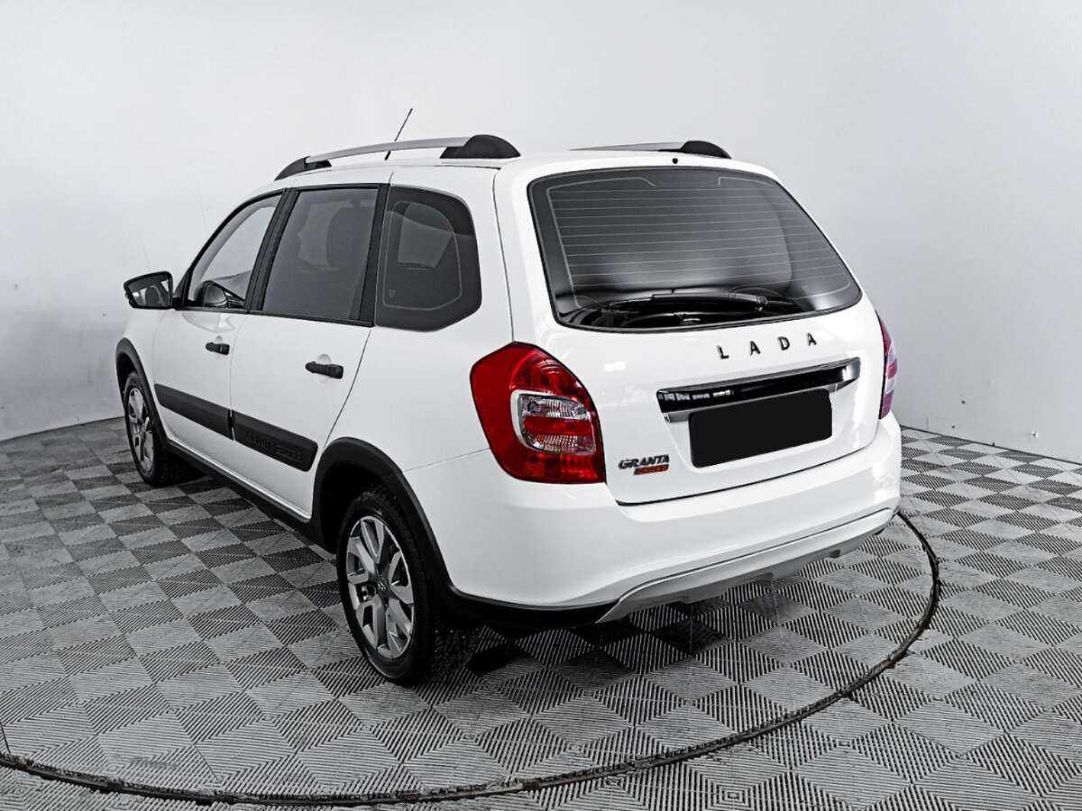 Lada (ВАЗ) Granta с пробегом — 2023 год. Фото: #6