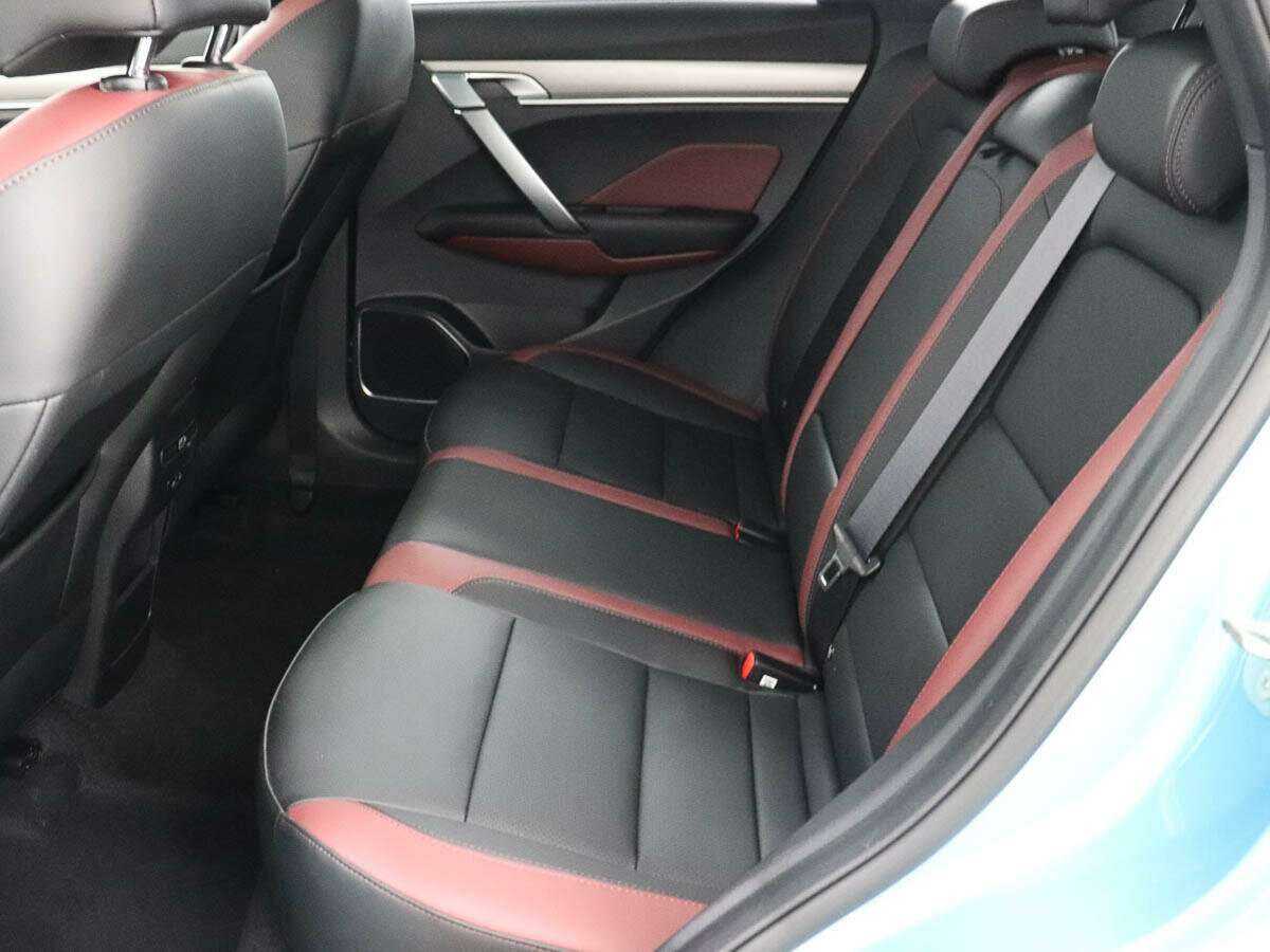 Geely Coolray с пробегом — 2023 год. Фото: #8